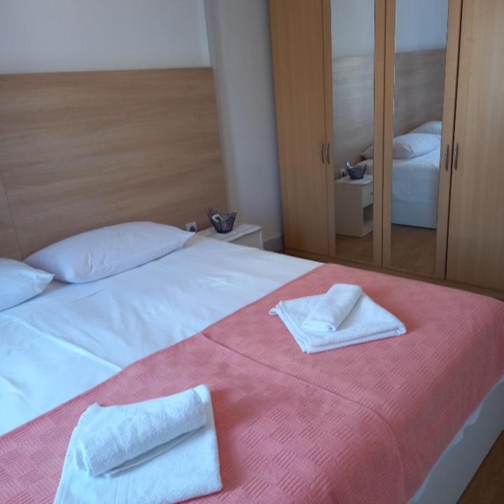 Apartment Silvana II Šibenik Exterior foto